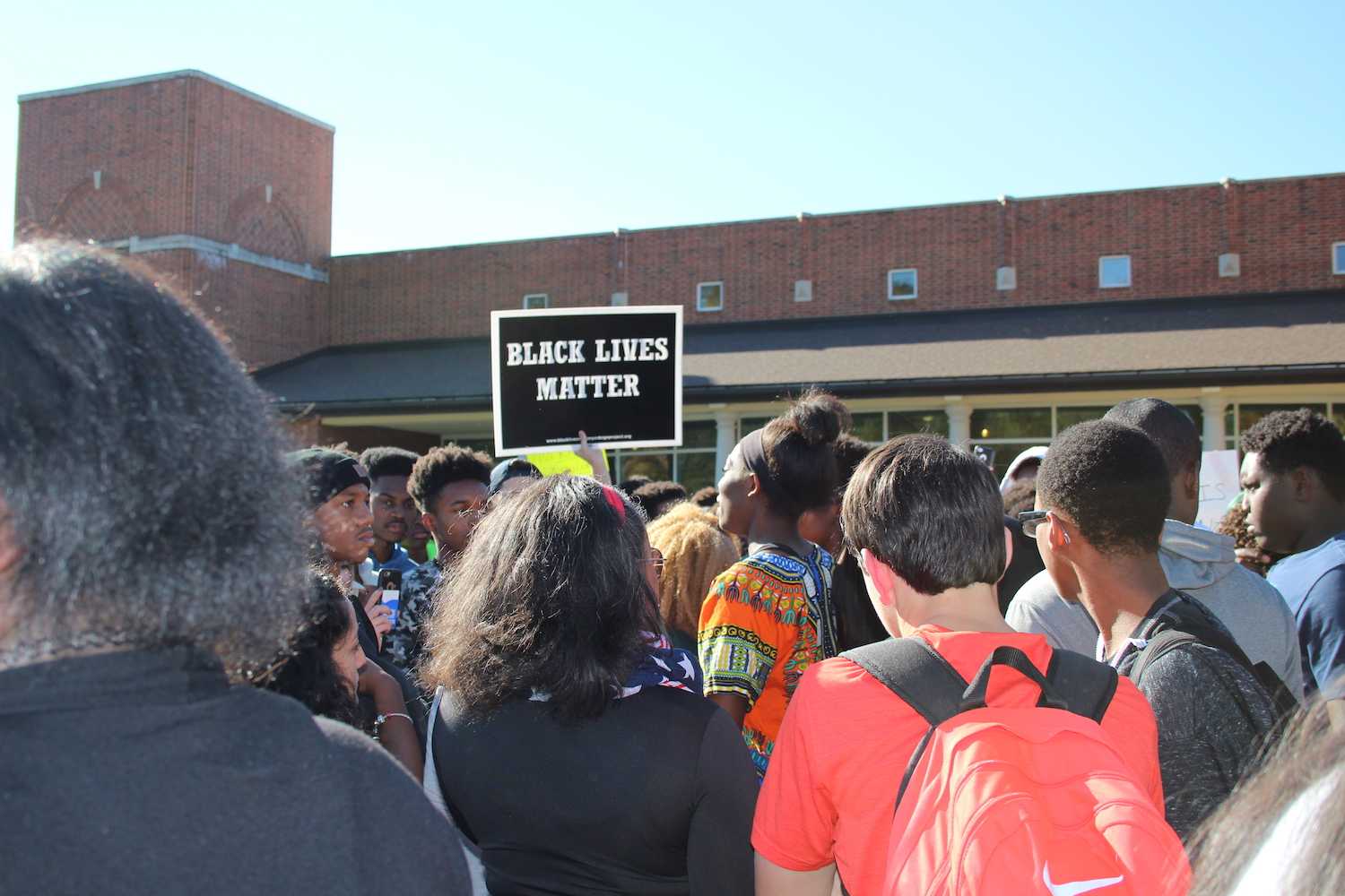 Ladue students leave school to protest at Administrative Center