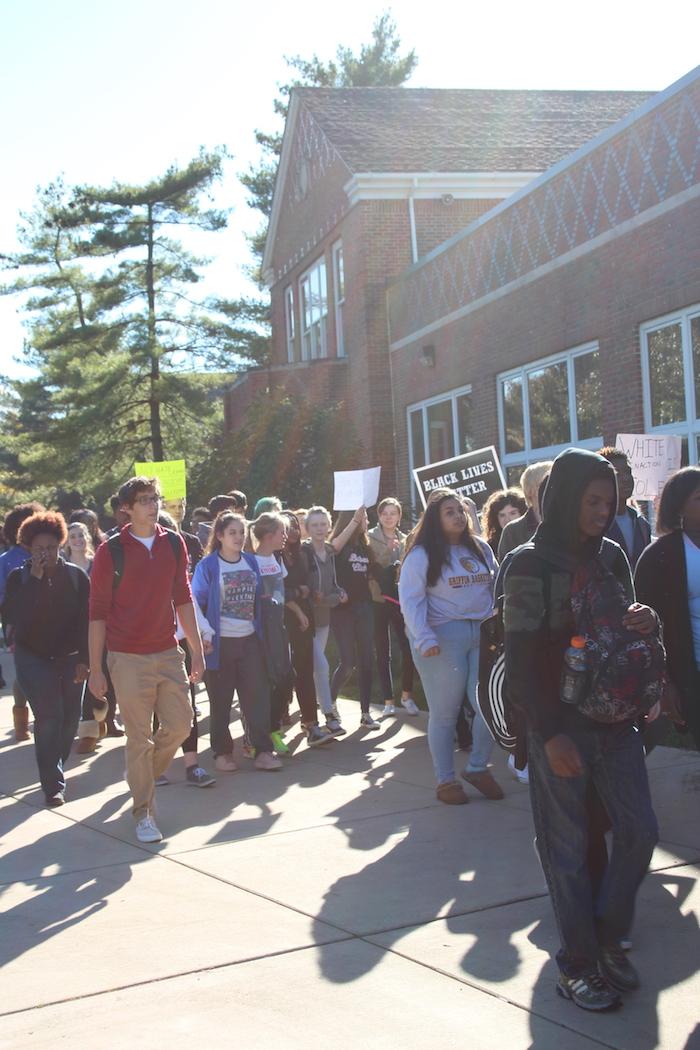 Ladue students leave school to protest at Administrative Center