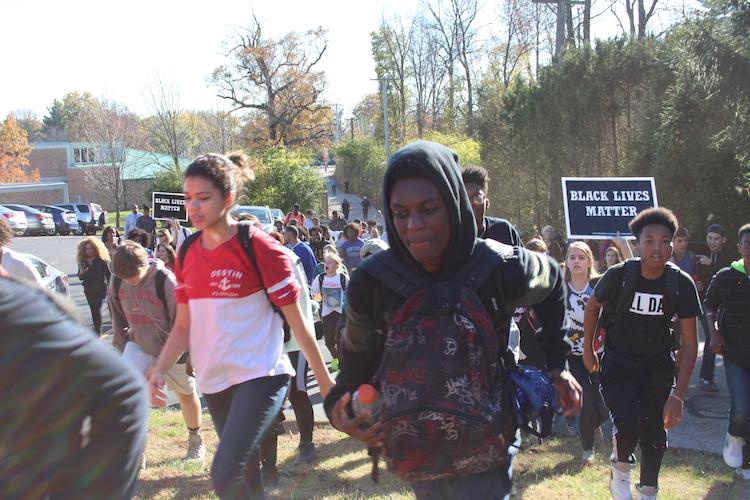 Ladue students leave school to protest at Administrative Center