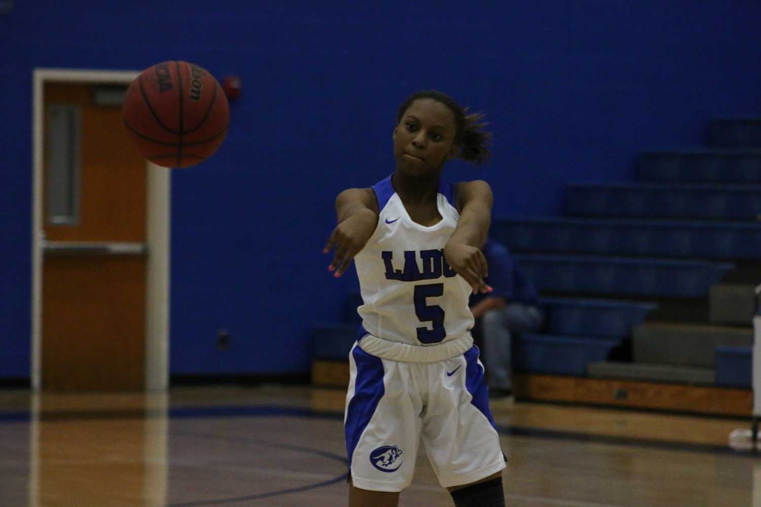 Girls Basketball vs Fox (Photo Gallery)