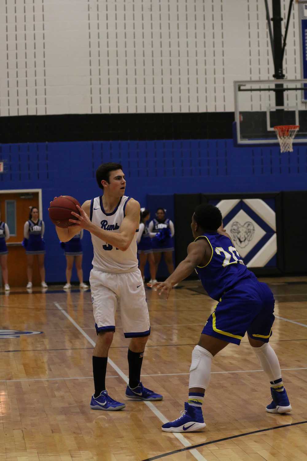 Ladue Boys Basketball vs John Burroughs (Photo Gallery)