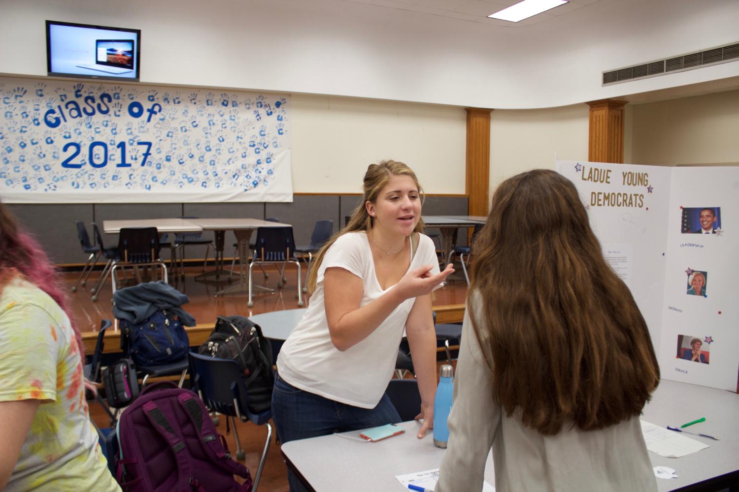 Photo Gallery: Activities Fair