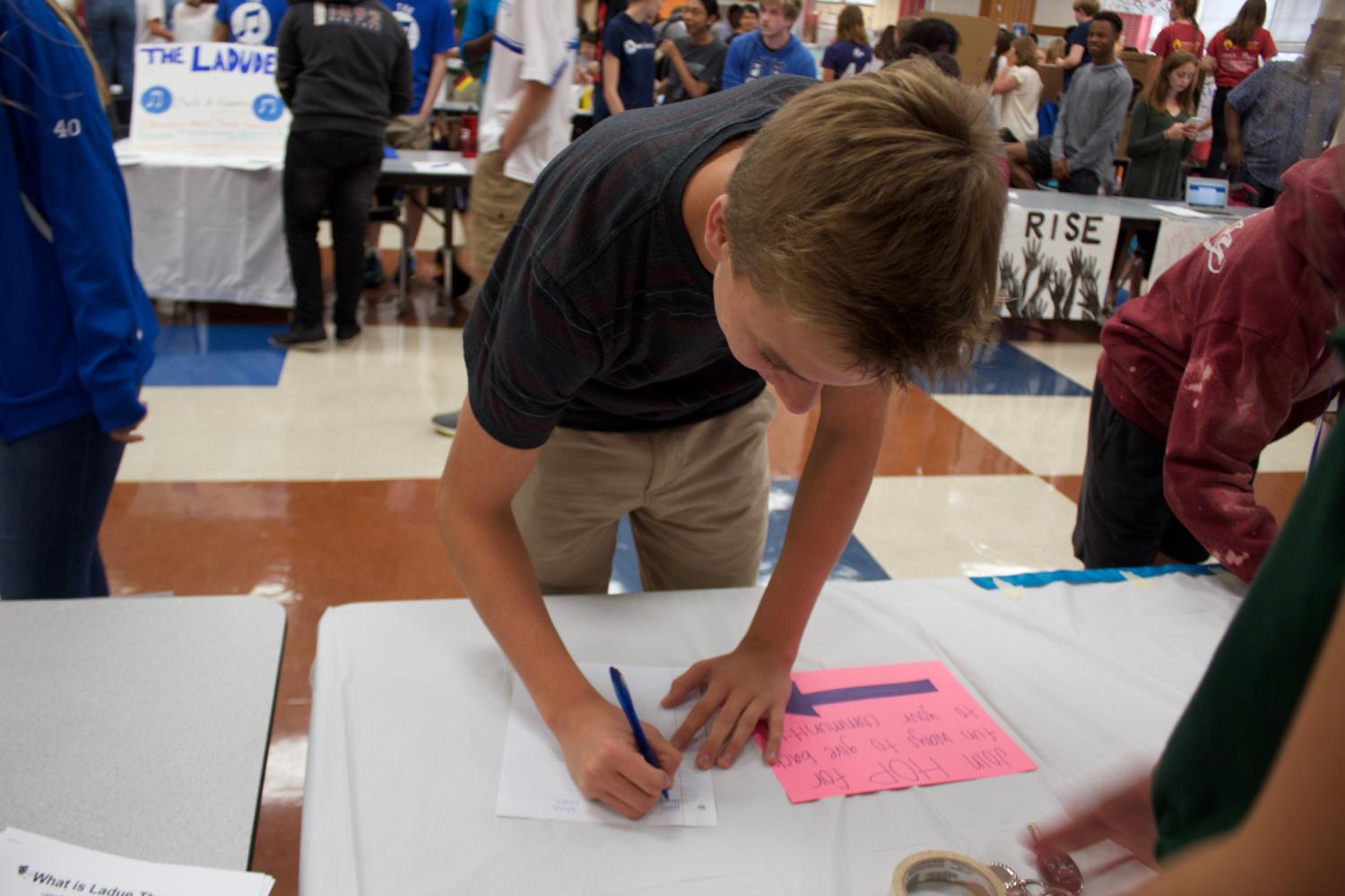 Photo Gallery: Activities Fair