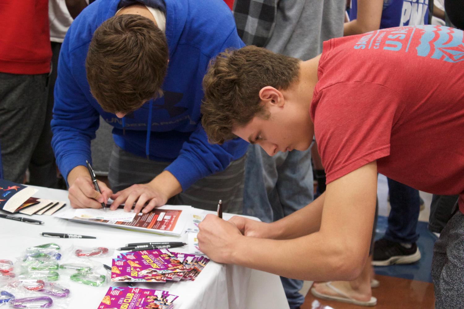 Photo Gallery: Activities Fair