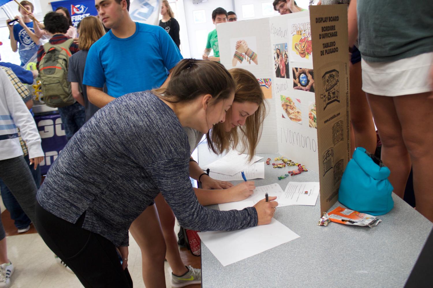 Photo Gallery: Activities Fair