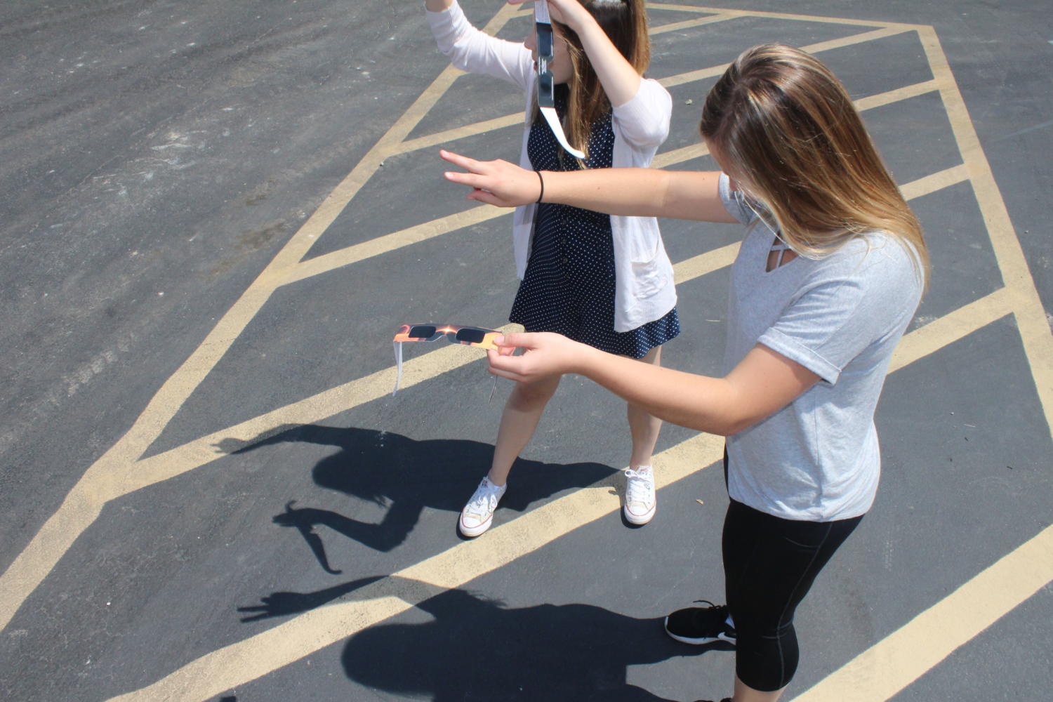 Photo Gallery: Ladue Students Watch Eclipse