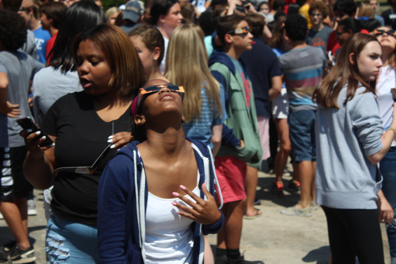 Photo Gallery: Ladue Students Watch Eclipse