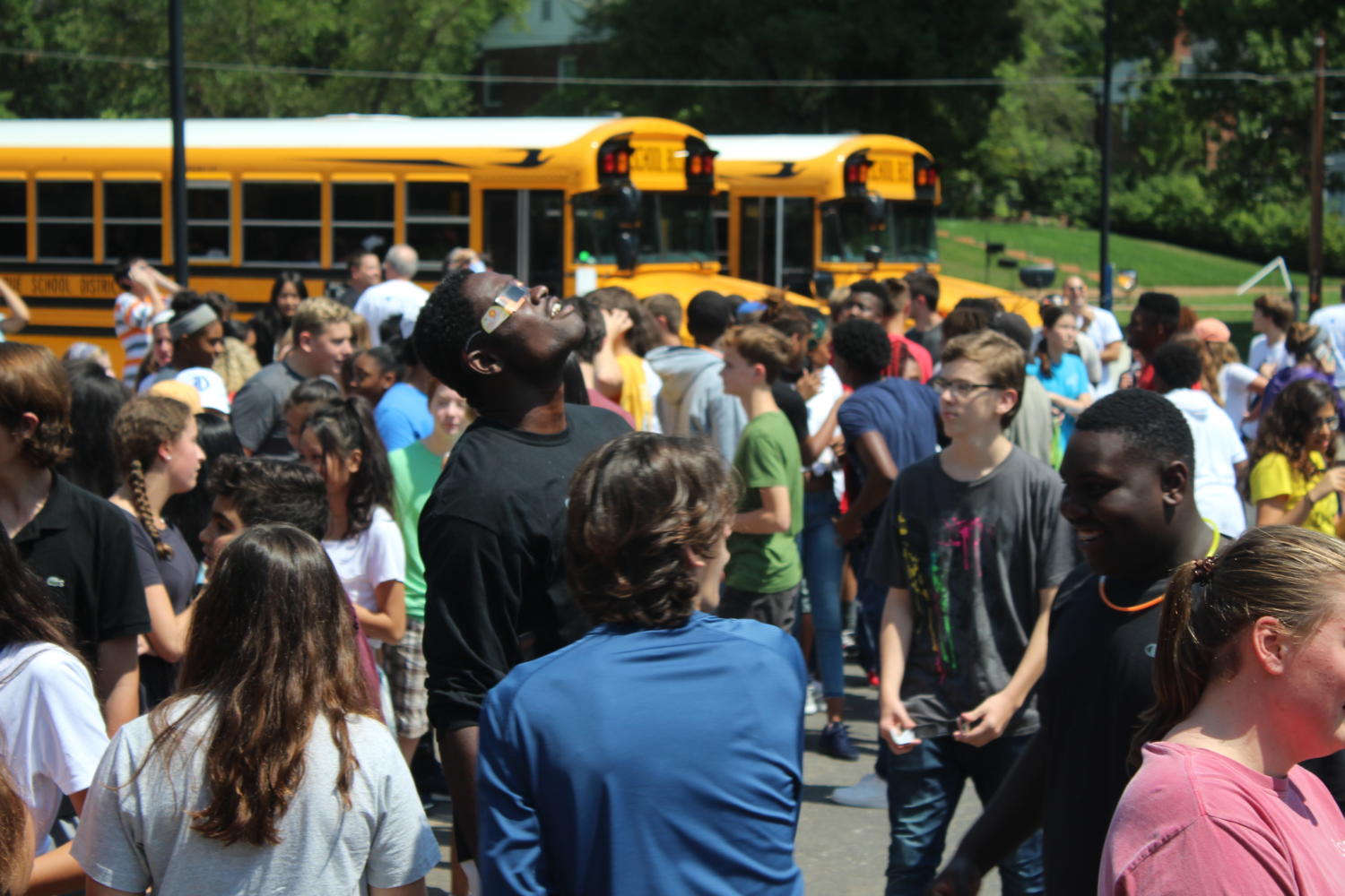 Photo Gallery: Ladue Students Watch Eclipse