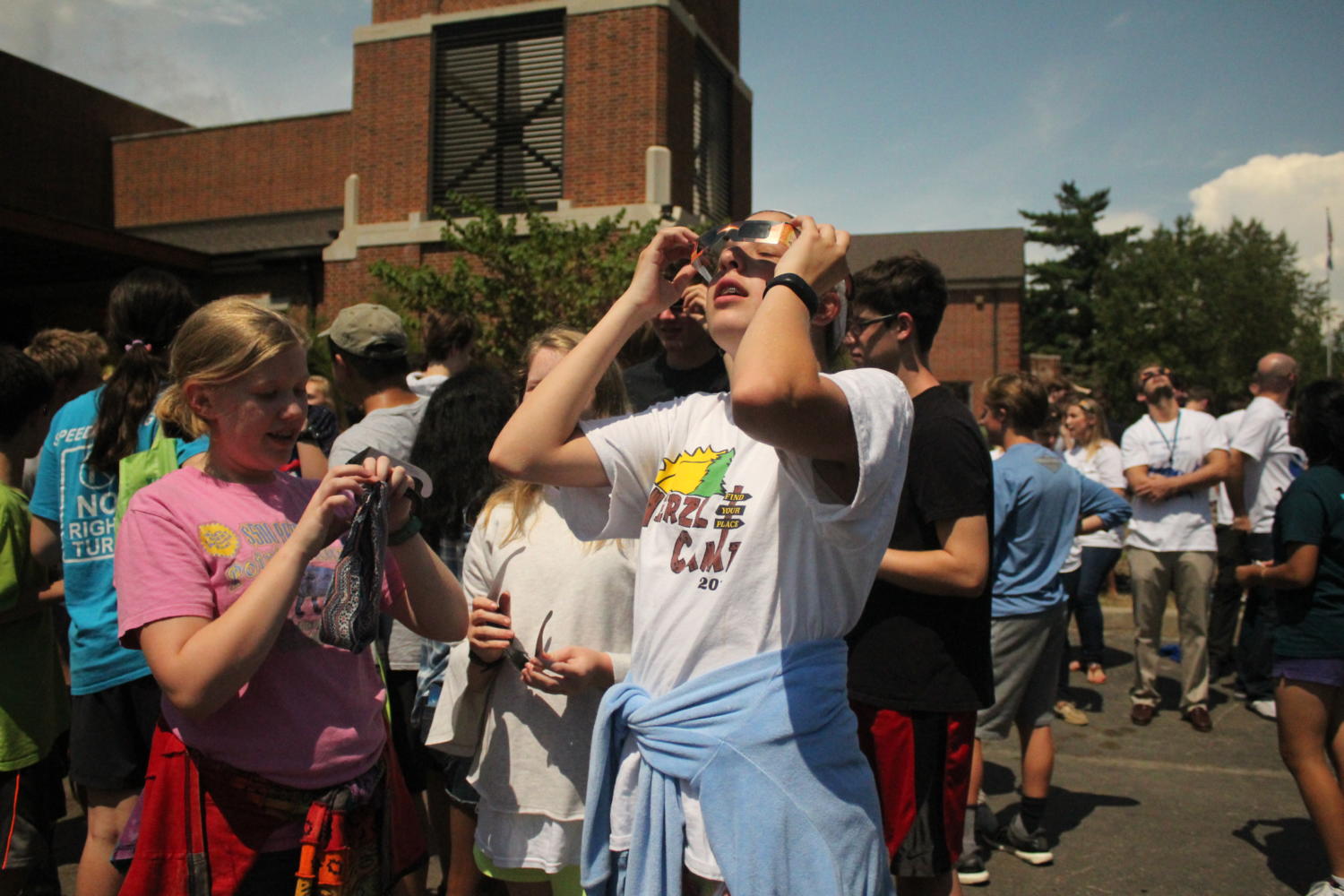 Photo Gallery: Ladue Students Watch Eclipse