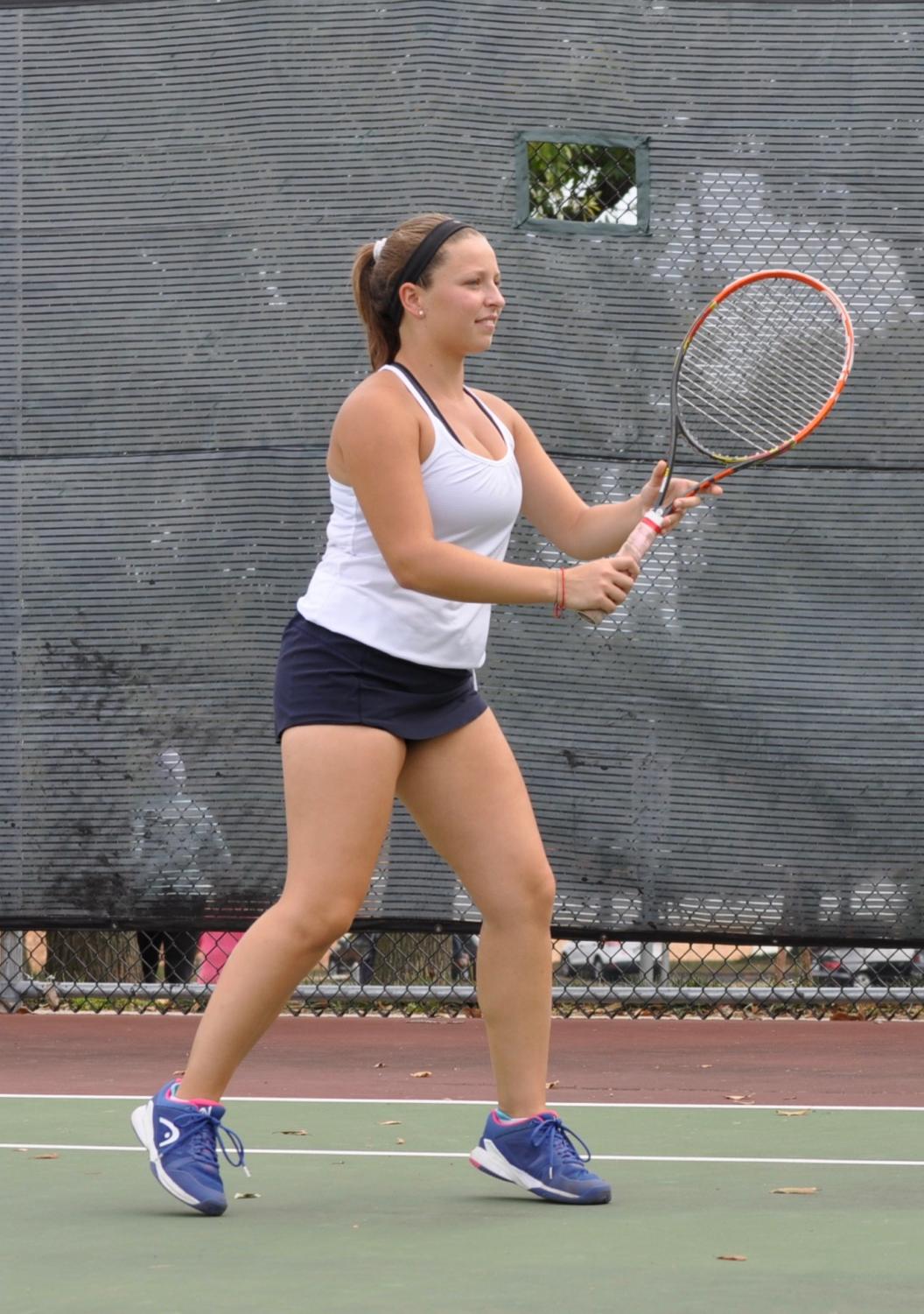 Photo Gallery: Ladue vs Lindbergh (Varsity tennis)