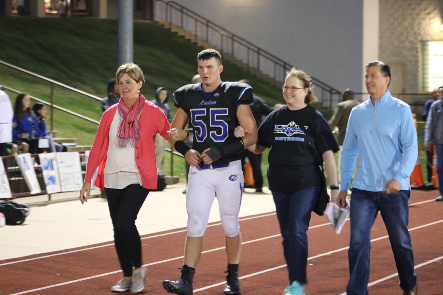 Photo Gallery: Ladue vs Windsor (Varsity football)