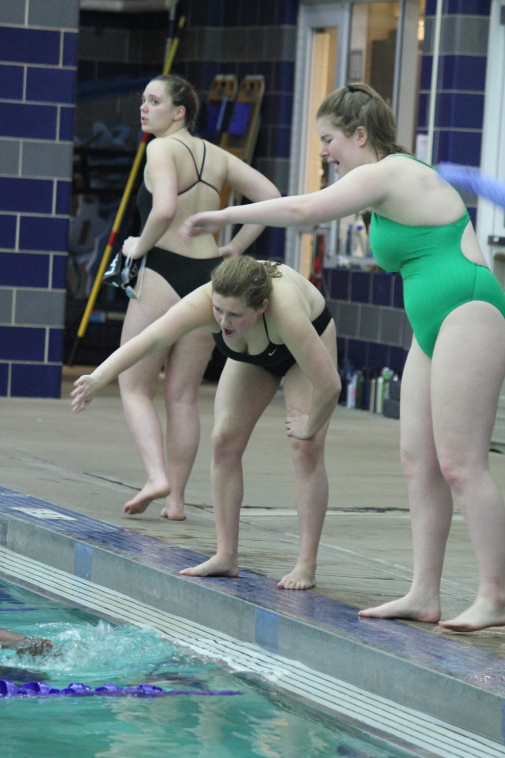 Girls Swim and Dive Team Hosts Ucity