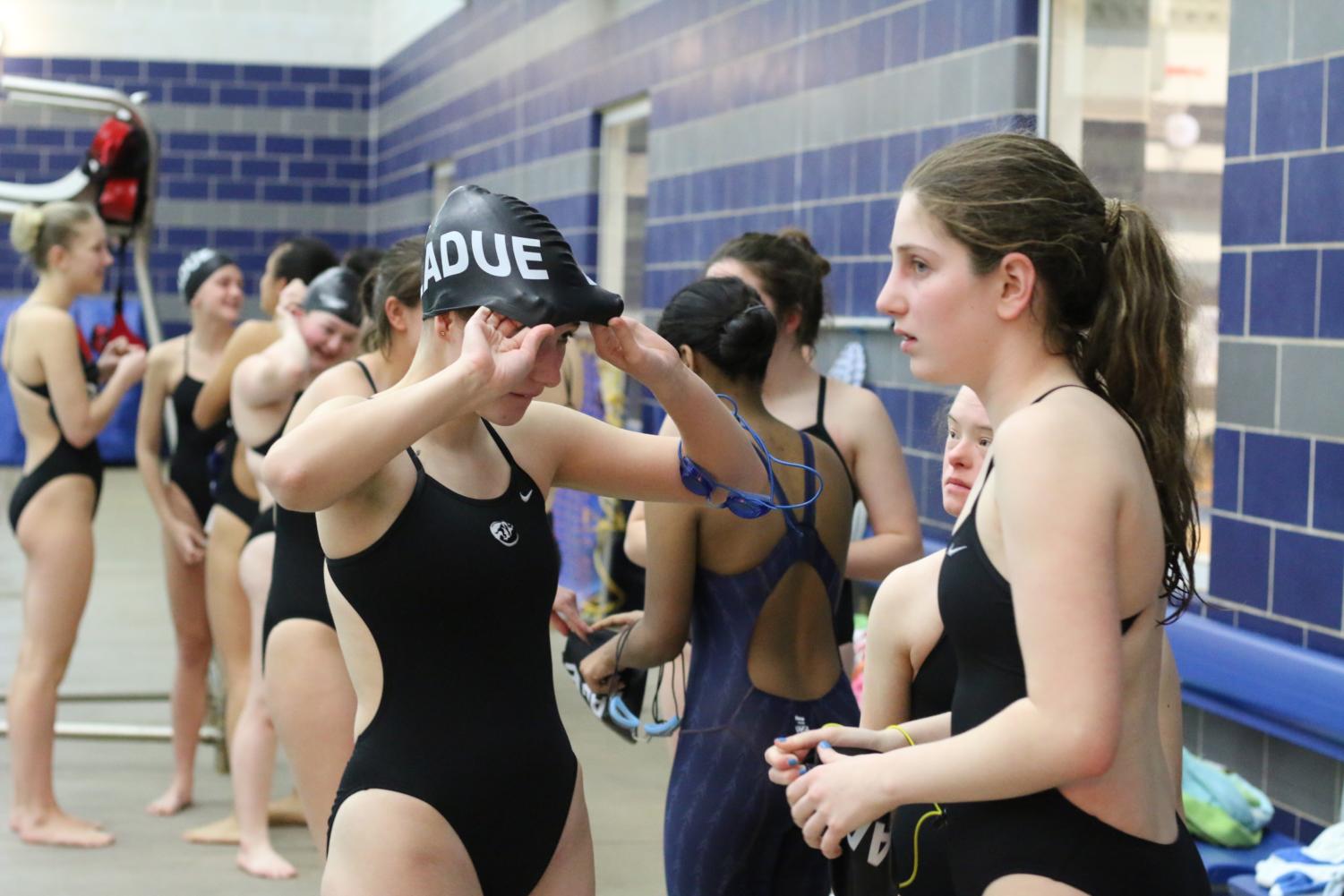 Photo Gallery: Ladue vs Parkway Central (Girls Swimming)