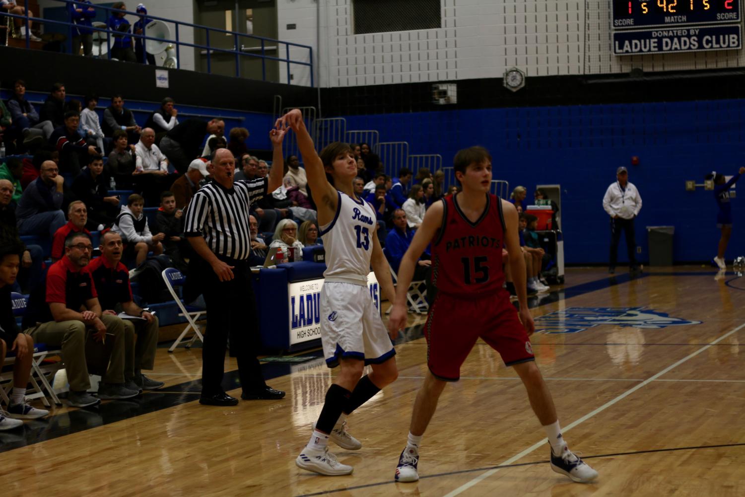 Boys varsity basketball plays Parkway South 1/4