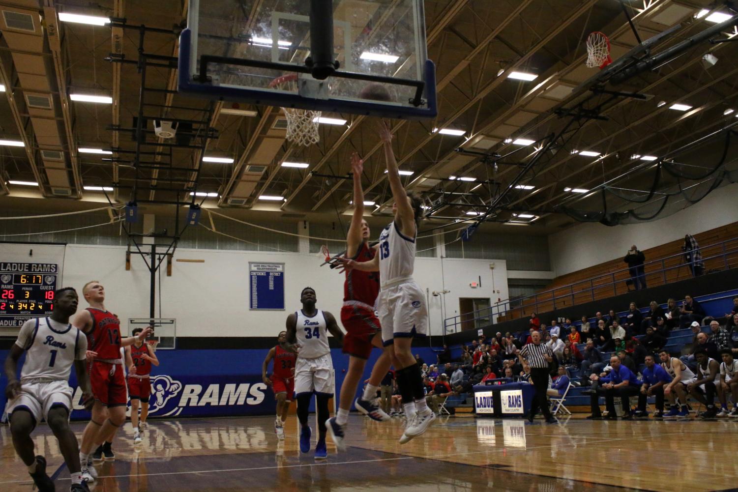 Boys varsity basketball plays Parkway South 1/4