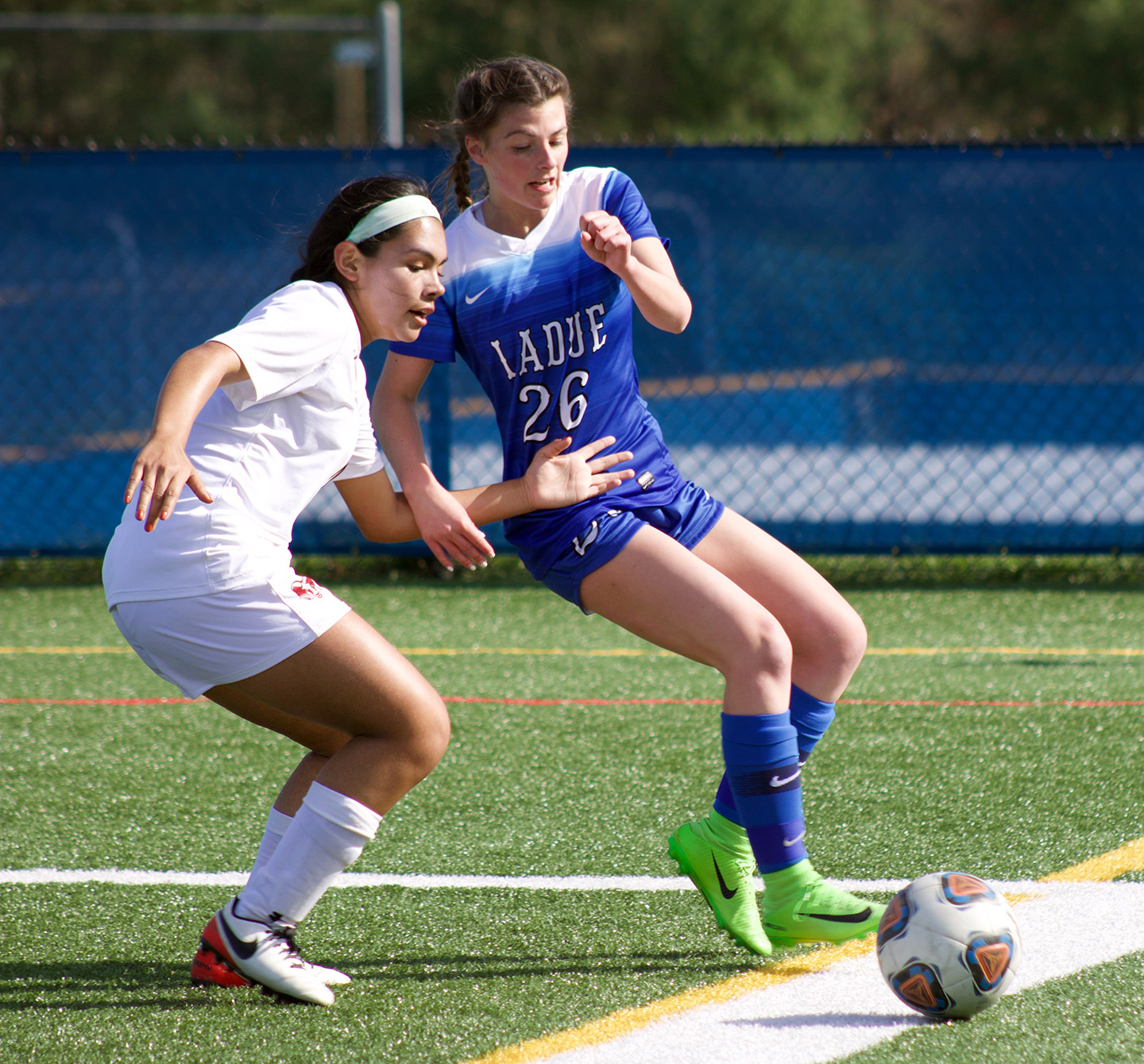 Girls Varsity Soccer Defeats MICDS 4-0