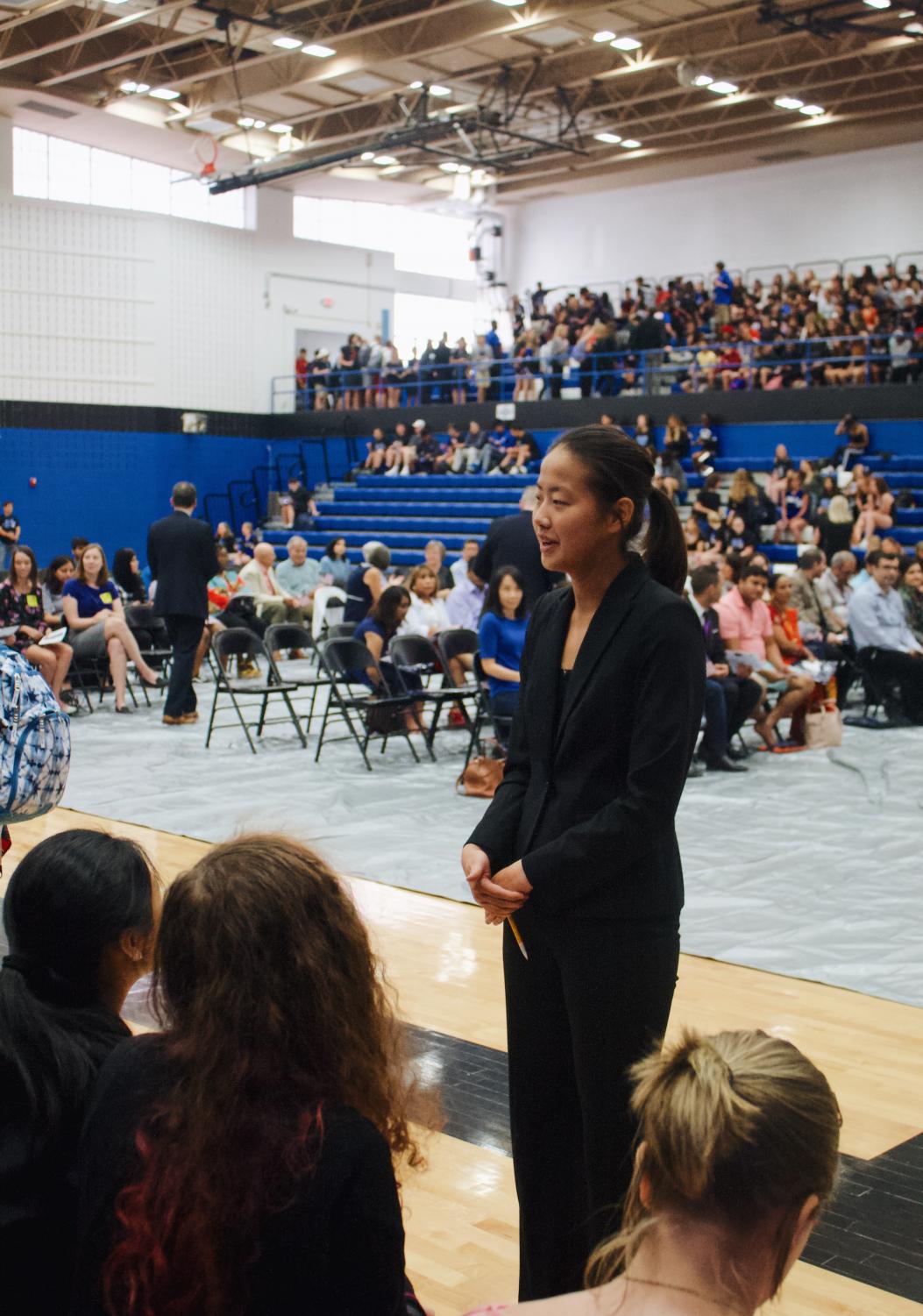 Ladue High School Hosts Naturalization Ceremony