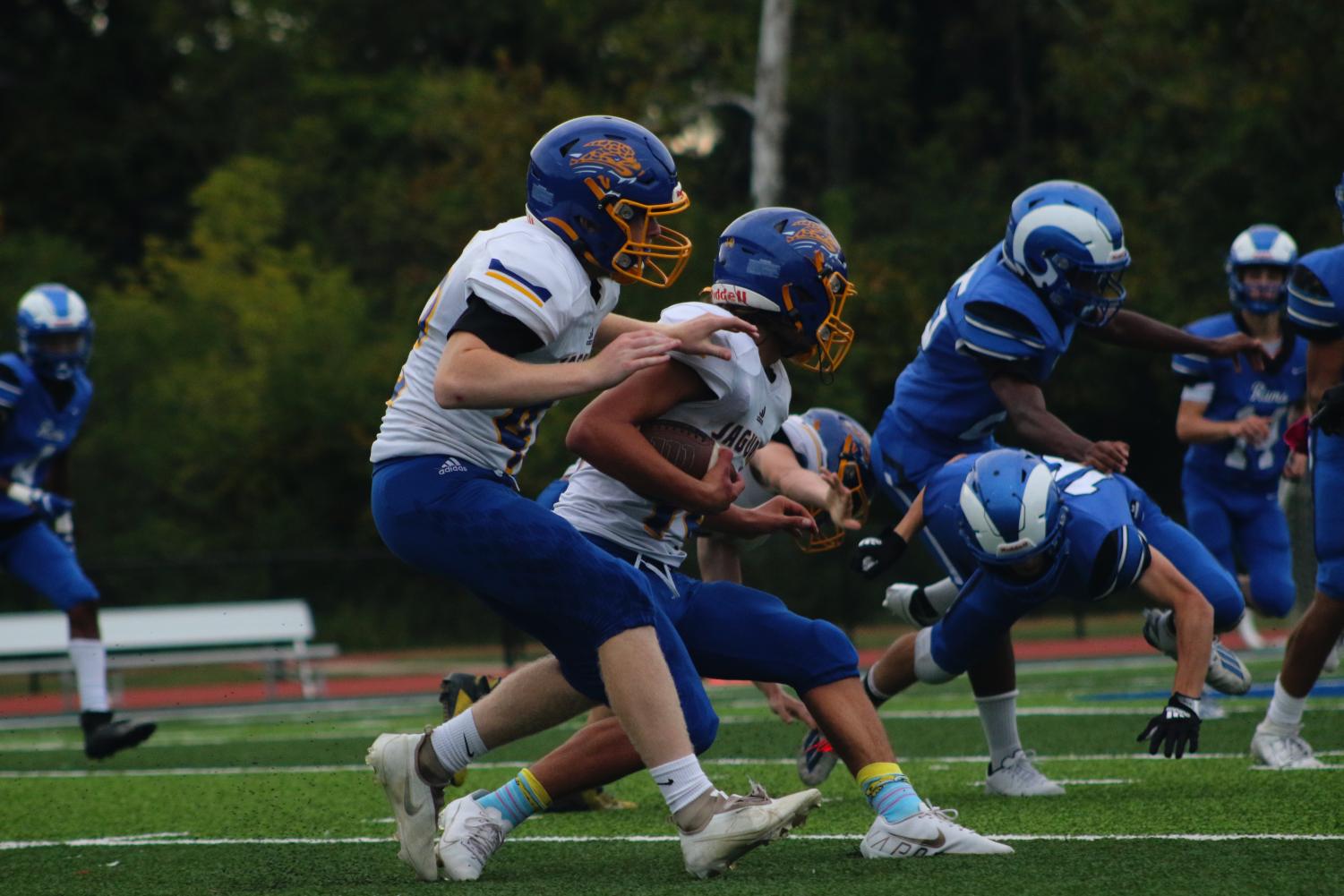 Ladue prevails against Ritenour in Oct. 4 JV football game