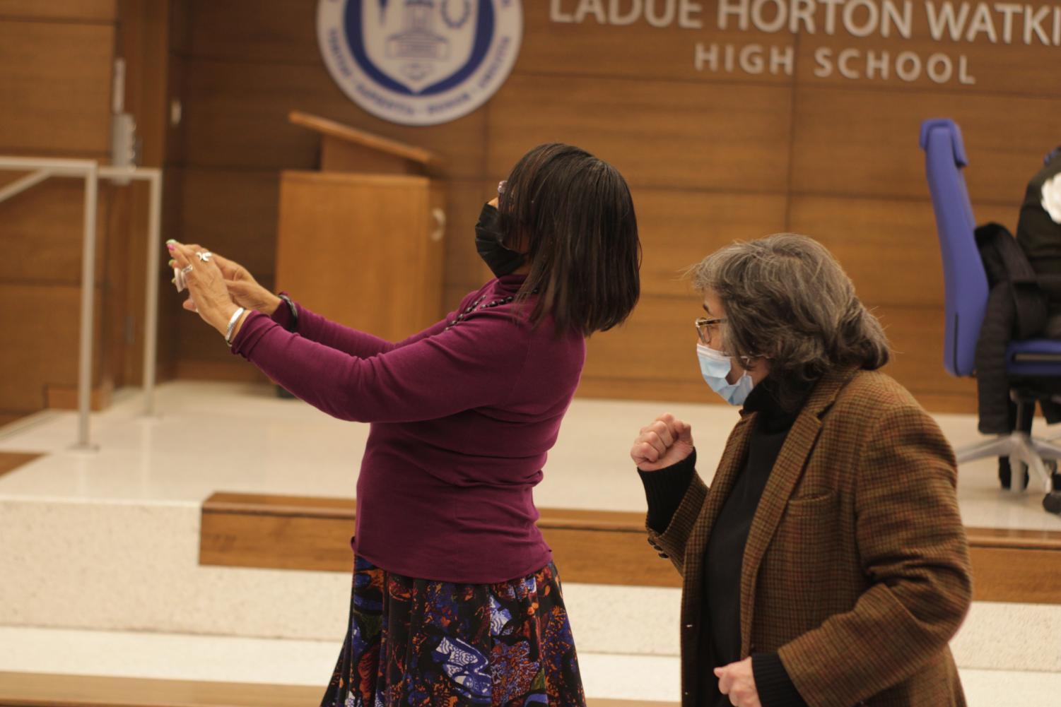 Kisha Lee is inducted as the first Black female president of the Ladue School Board