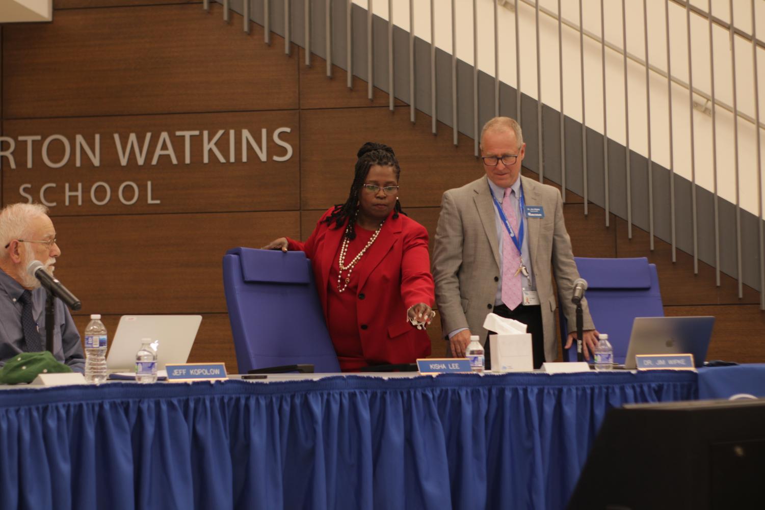 Kisha Lee is inducted as the first Black female president of the Ladue School Board