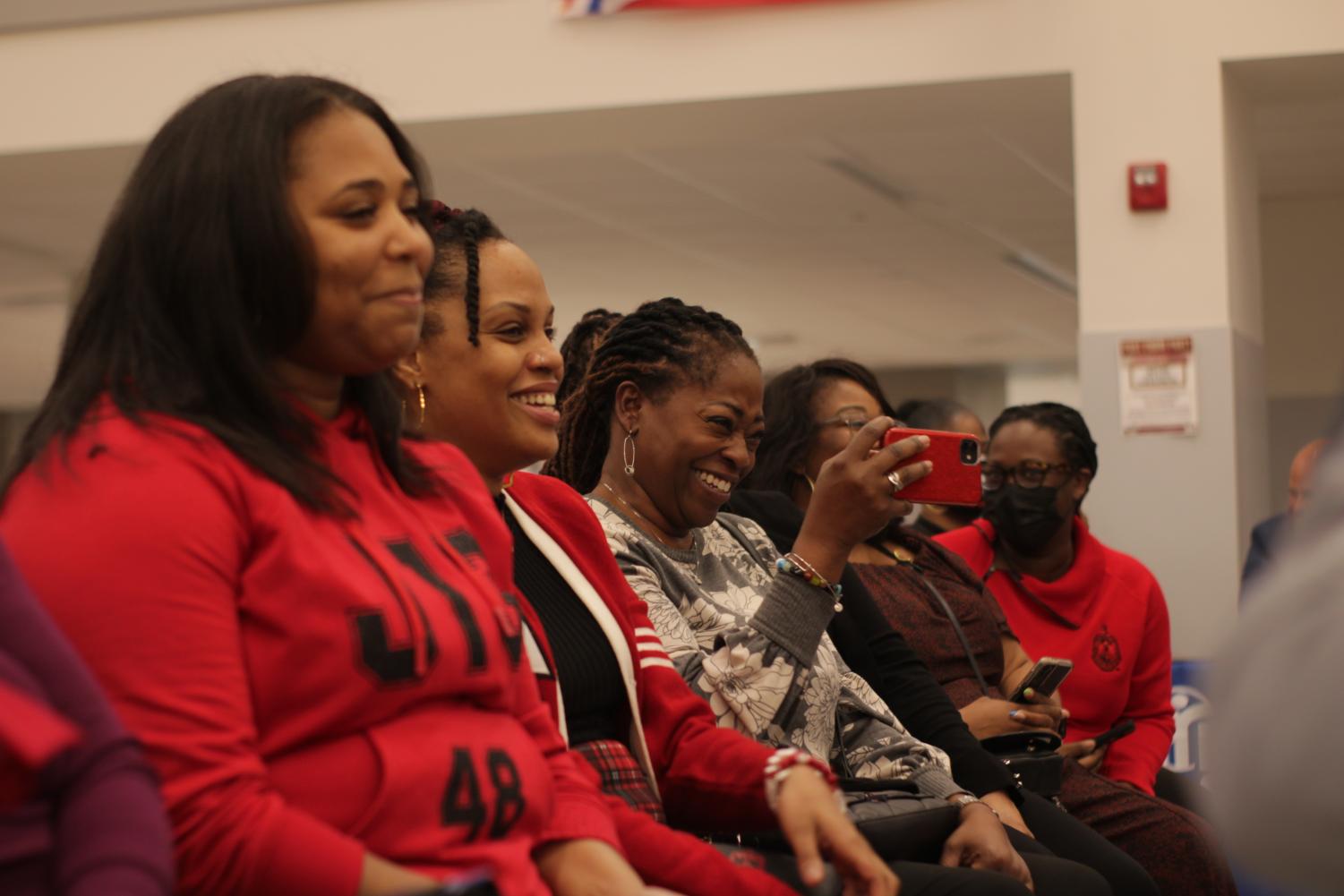 Kisha Lee is inducted as the first Black female president of the Ladue School Board