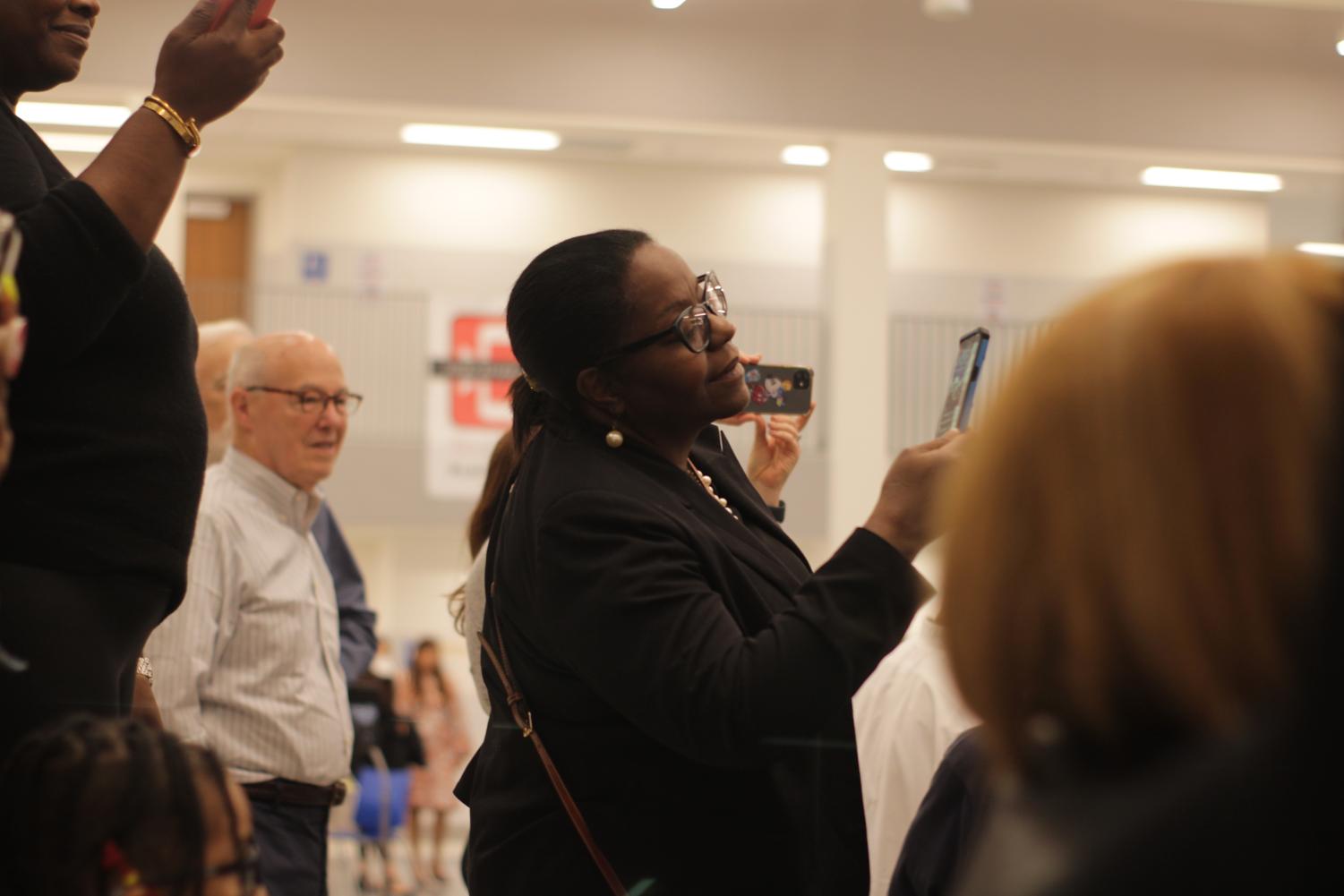 Kisha Lee is inducted as the first Black female president of the Ladue School Board