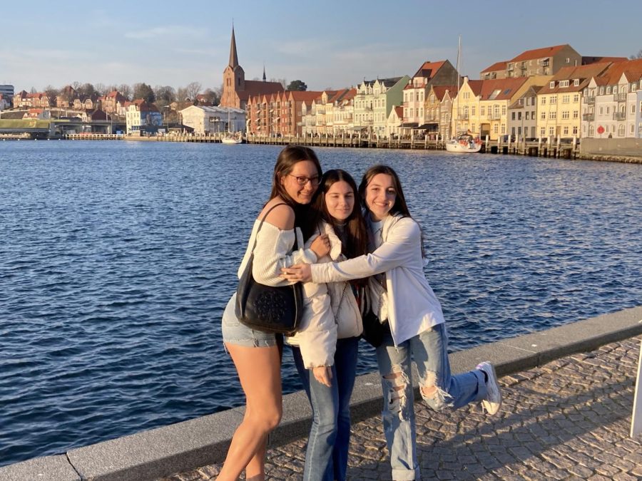 Senior Jade Regelean (left) poses for a photo with her host sisters. On Saturdays, my friends and I always went out to basically anywhere within a 2-hour train ride, Regelean said.