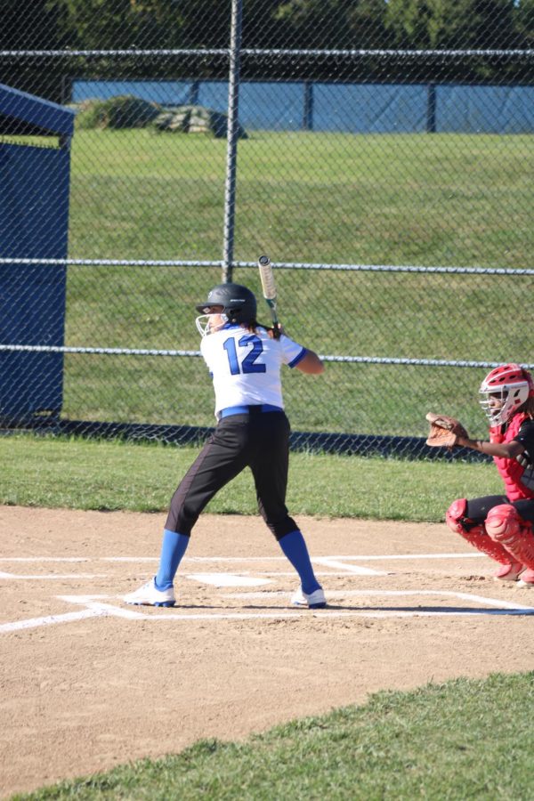 The Varsity girls softball team faced off against Jennings on Wednesday, Sept. 28 at Ladue, and earned at 16-1 win. “Cheering on the seniors, while also feeling completely terrified of the upcoming years being without them was a variety of emotions. It’s also just so fun playing with them and being able to cheer them on and personally I think that’s really what matters the most, just being in the moment of it all.” Freshman Lucy Dempsey said.