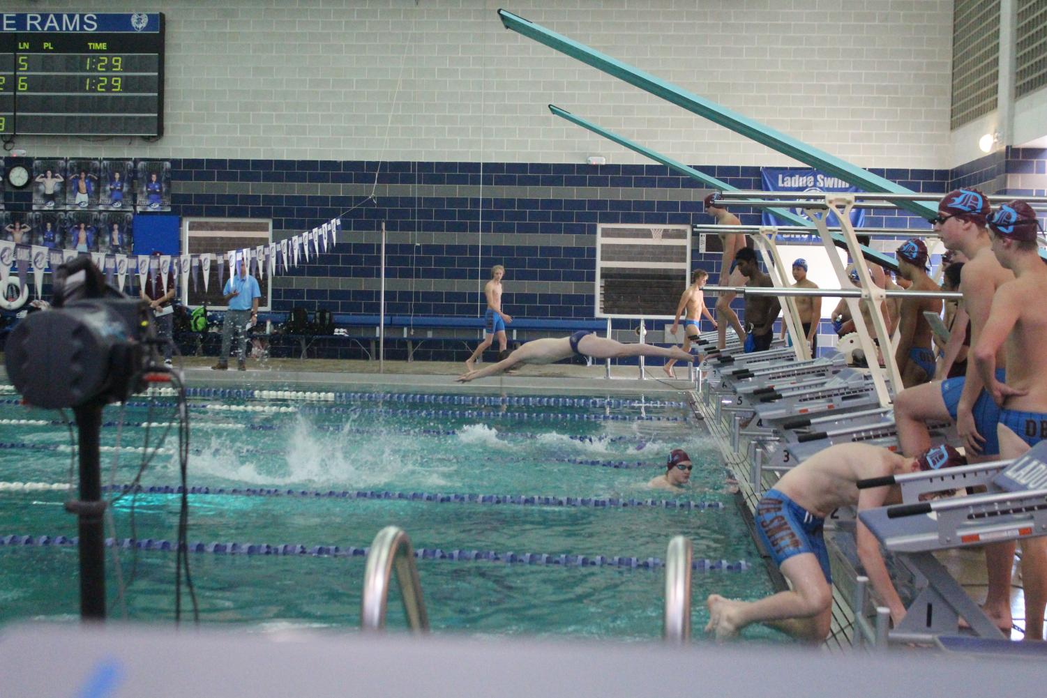 10/27/22 Boy's Swimming vs DeSmet