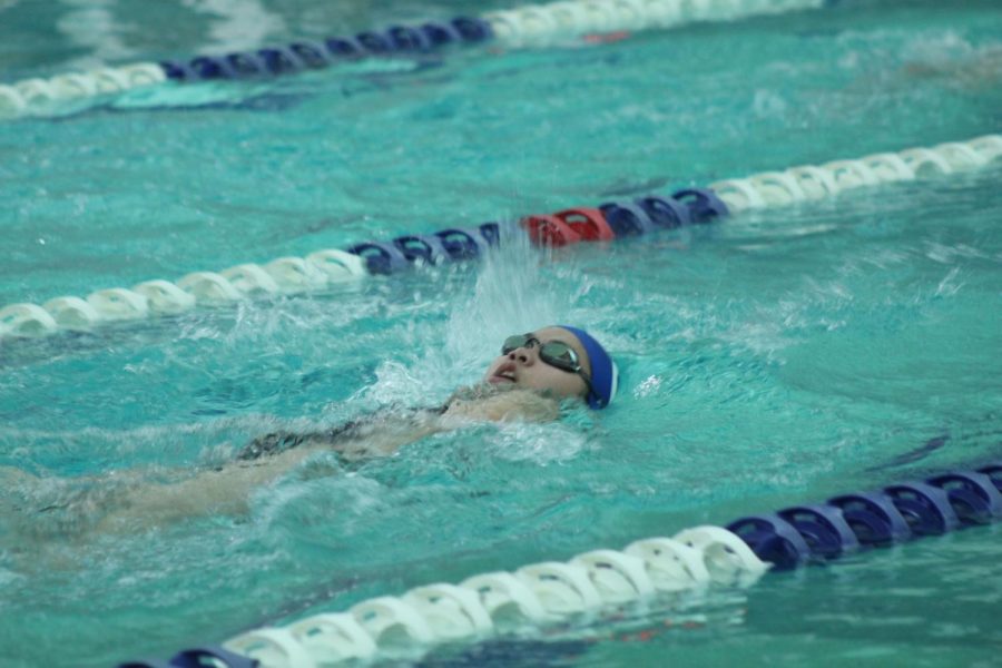 The Ladue Girls swim and dive team had their first dual meet against MICDS on November 29, 2022. The Ladue rams lost 86-99 after some hard fought races. Junior Anna Dalton said that, even though we didn’t win this meet, everyone still swam and dove really well!”
